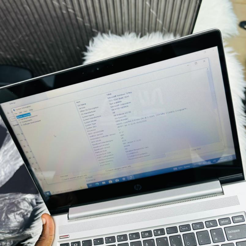 HP EliteBook 430 G6 Touch - Image 2